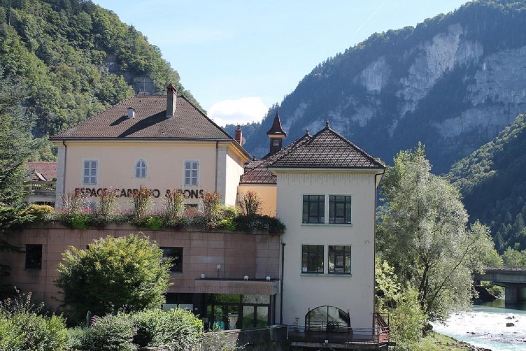 Cit'Hotel Le National Cluses Buitenkant foto